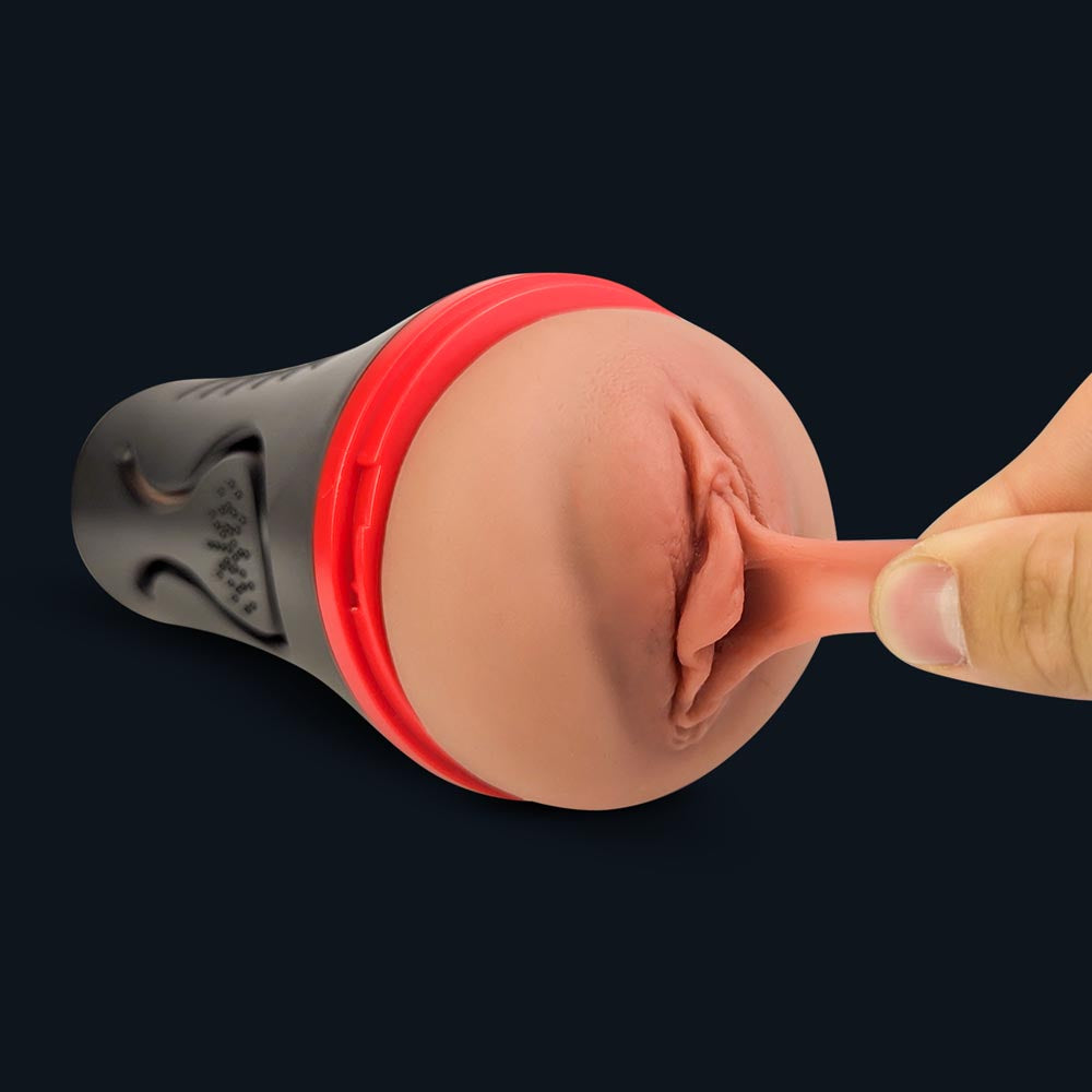 Finger zieht die weichen Schamlippen an der Öffnung von Lindsey auseinander