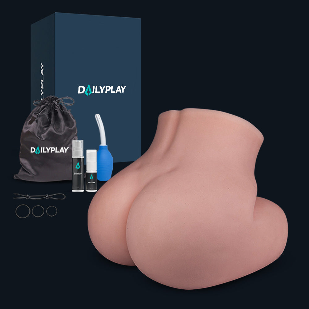 What's in the box, Jessica butt: butt, Dailyplay box, storage bag, lube, Toy Cleaner and vaginal douche